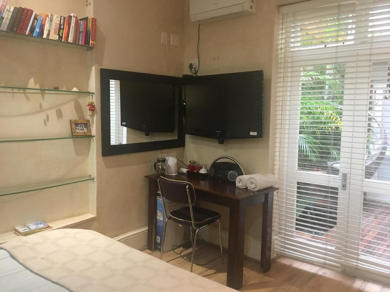 Gordons Guesthouse Fokváros Kültér fotó